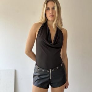 Short aplique