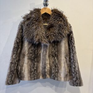 Chaqueta de piel cuello Diva