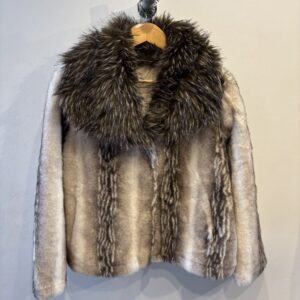 Chaqueta de piel cuello Diva