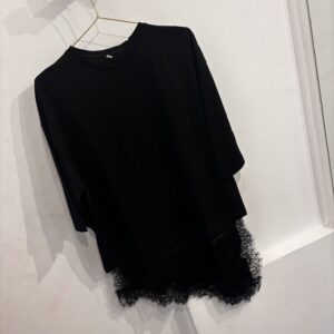 Vestido con satén